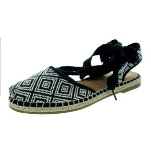 TOMS Espadrilles "Bella".